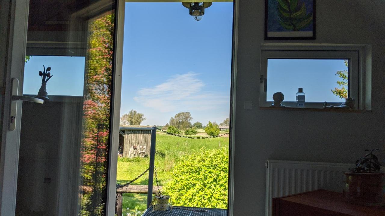 Under Valnødden Bed and Breakfast Stubbekøbing Eksteriør billede